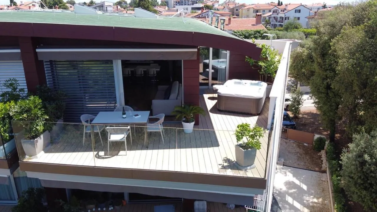 Apartment The Q Superior - A Penthouse With Jacuzzi And Sauna Rovinj